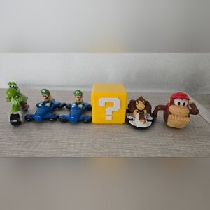 Super Mario Bros Toys Lot Of 6 Luigi Yoshi Donkey Diddy Kong ? Sound Box